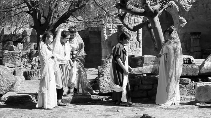 Film muet HD / La petite marchande et le gladiateur